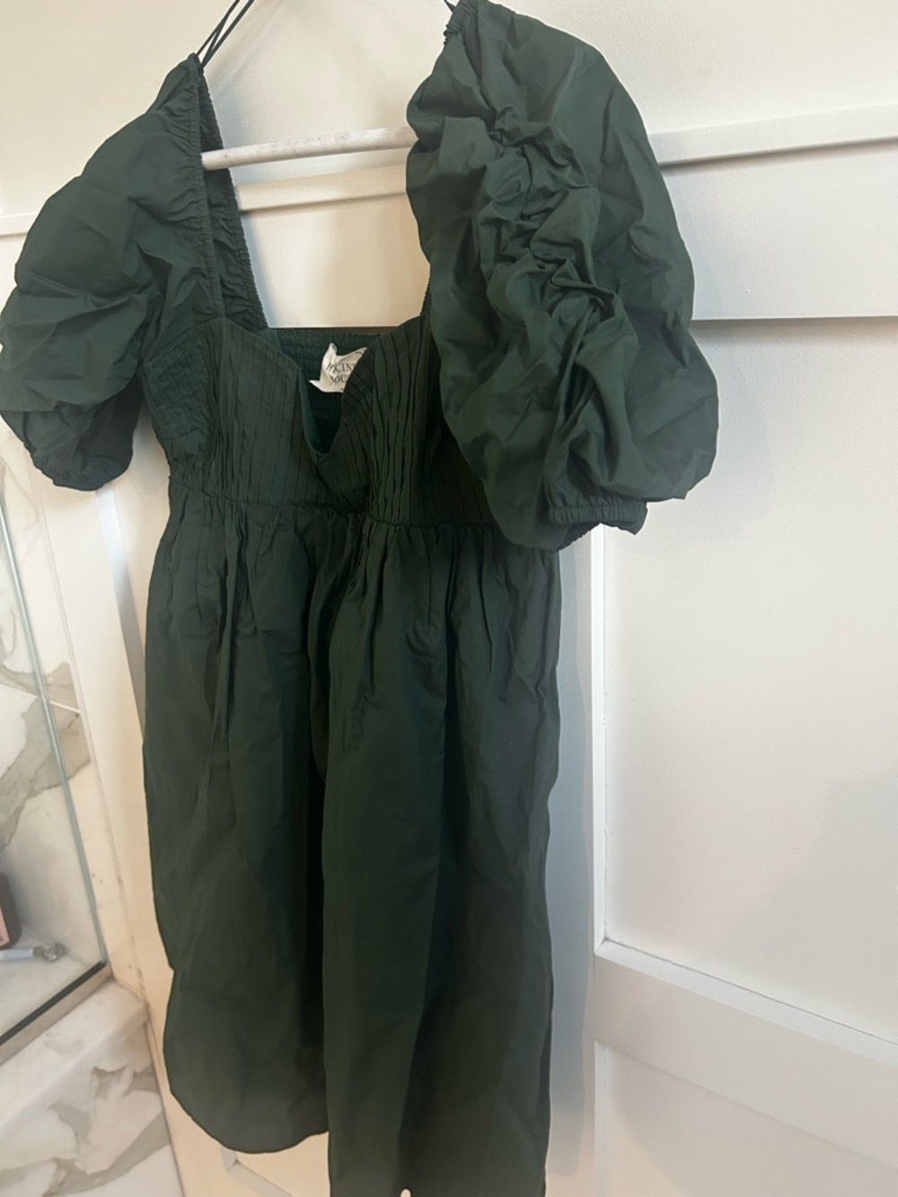 Women’s Emerald Green Mini Dress with Puff Sleeves
